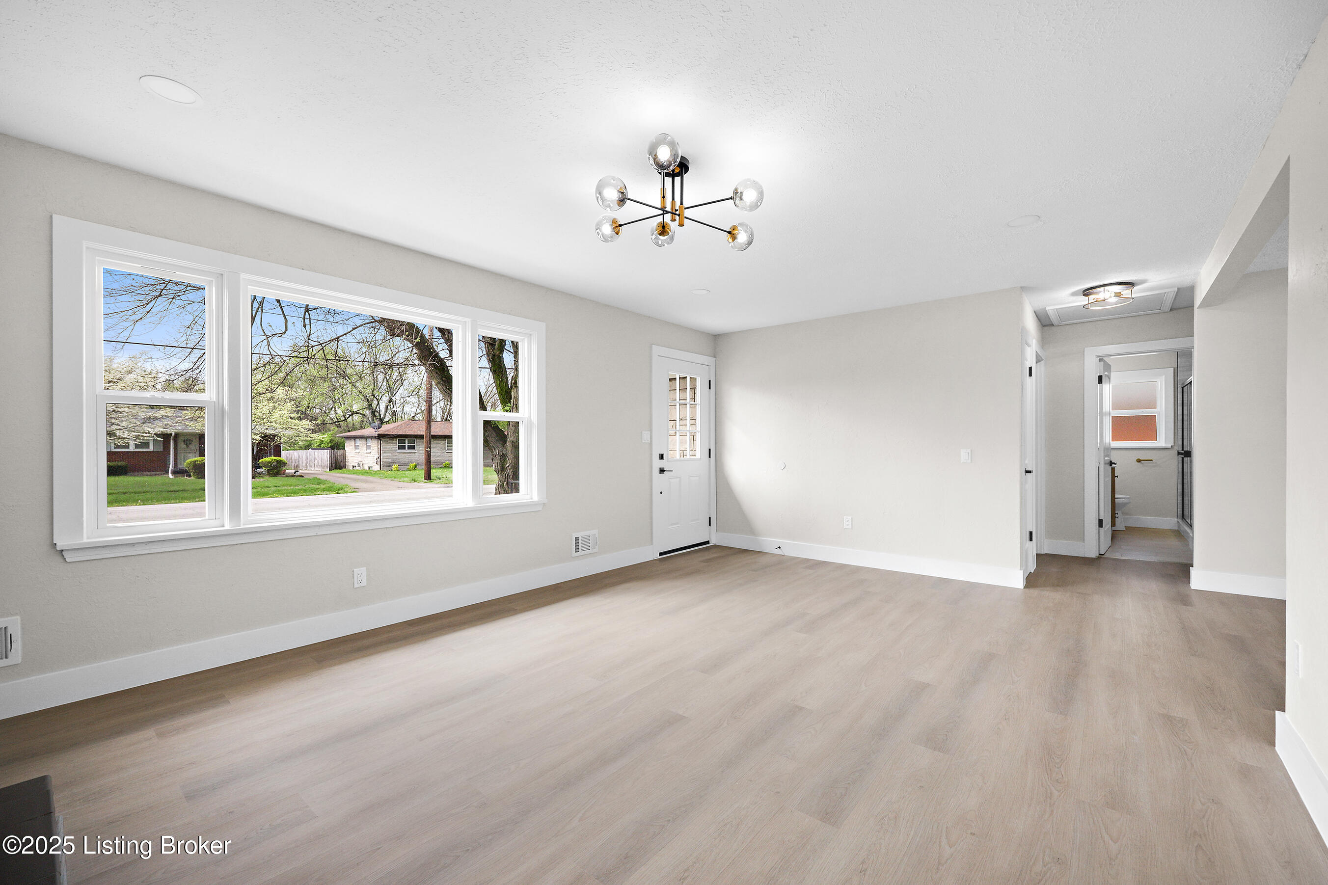 2337 Farnsley Rd, Louisville, Kentucky image 7
