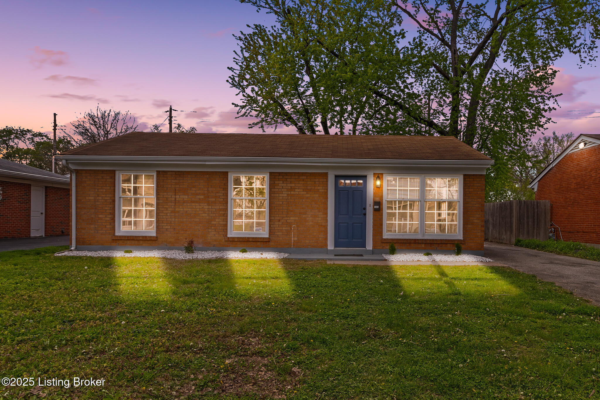 2231 Liverpool Ln, Louisville, Kentucky image 1