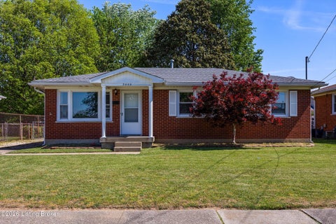 Townhouse For Sale - 2403 Marguerite Dr<br/> Louisville, KY 40216