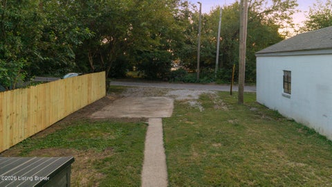 Tiny photo for 1700 S Preston St, Louisville, KY 40217 (MLS # 1729443)