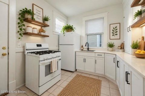 Tiny photo for 1700 S Preston St, Louisville, KY 40217 (MLS # 1729443)