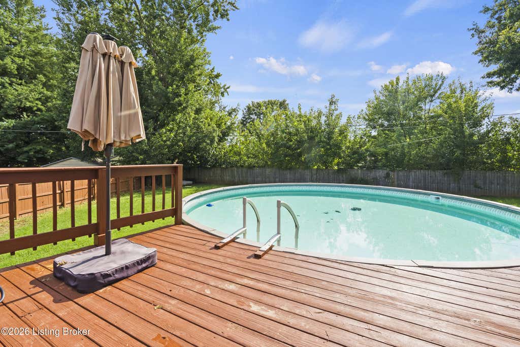 Photo of 197 Washington Ct, Mt Washington, KY 40047 (MLS # 1727175)
