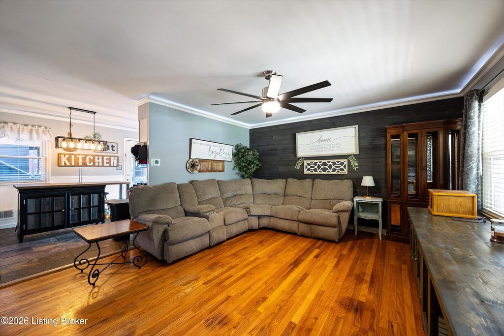 Photo of 1019 Runell Rd, Louisville, KY 40214 (MLS # 1715422)