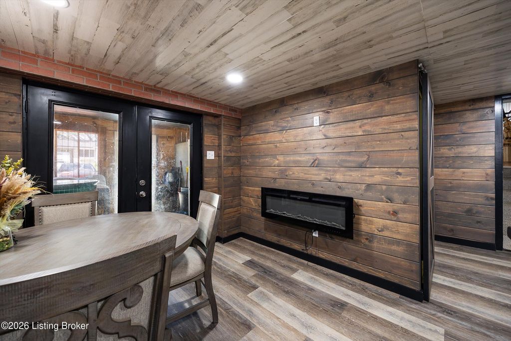 Photo of 1019 Runell Rd, Louisville, KY 40214 (MLS # 1715422)