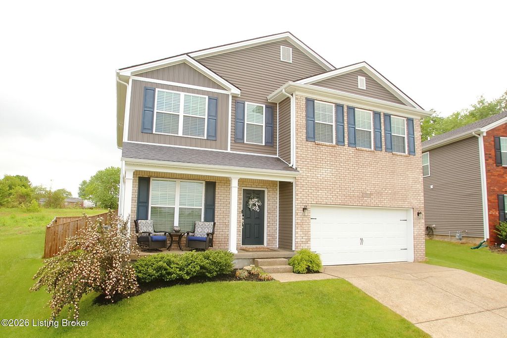 Photo of 12015 Parkside Vista Ln, Louisville, KY 40229 (MLS # 1715983)