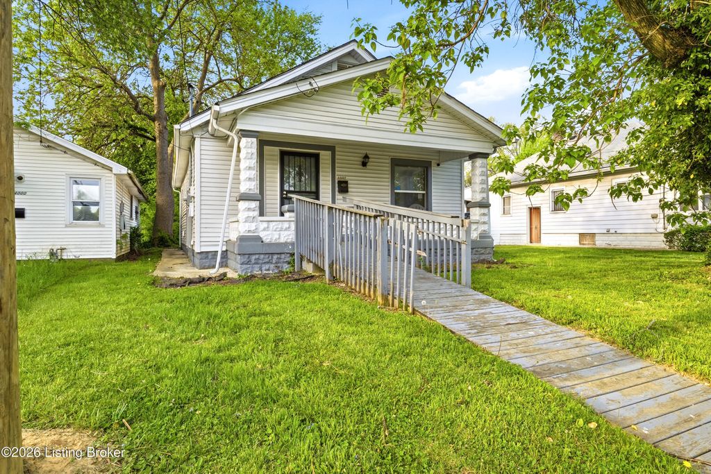 Photo of 4002 Greenwood Ave, Louisville, KY 40211 (MLS # 1714522)