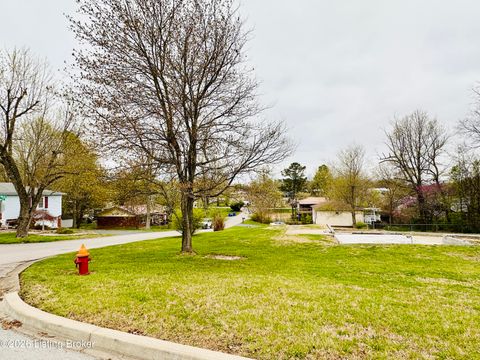 404 Embry Villa Dr Leitchfield KY 42754