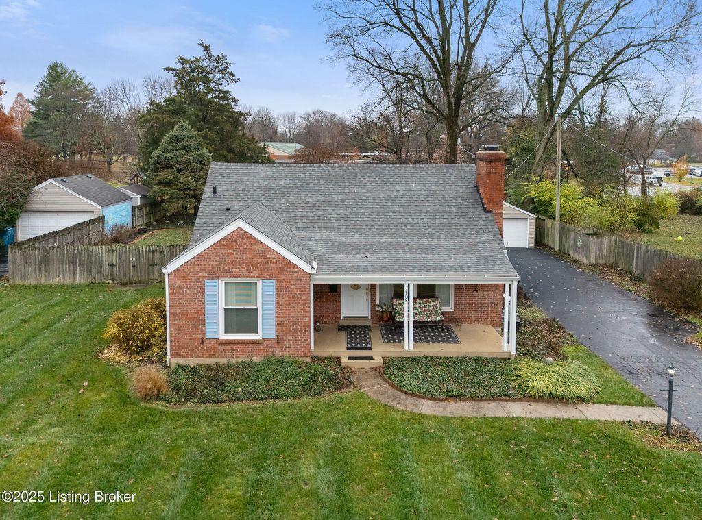 Photo of 7108 Wesboro Rd, Louisville, KY 40222 (MLS # 1704434)