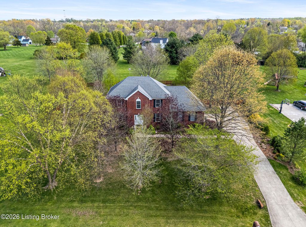 Photo of 5405 Foxwood Dr, Crestwood, KY 40014 (MLS # 1714229)