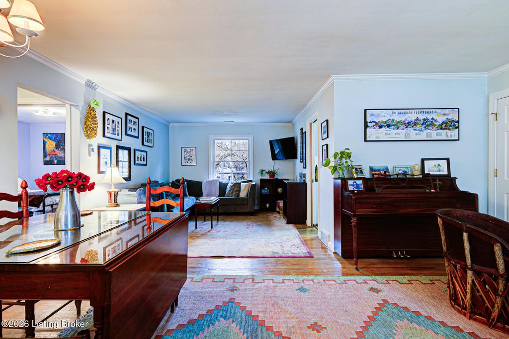 Photo of 1855 Gresham Rd, Louisville, KY 40205 (MLS # 1707208)