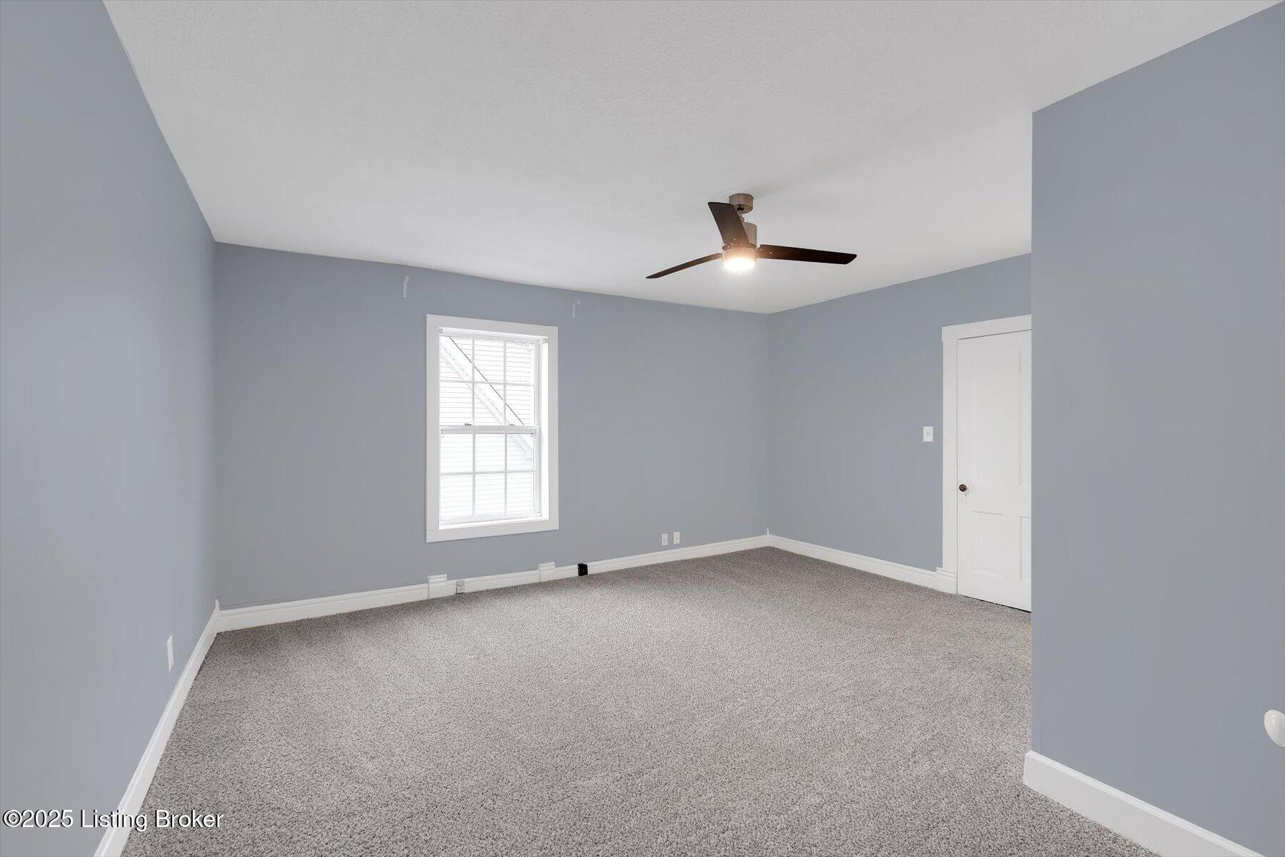206 E Madison St, La Grange, Pennsylvania image 27