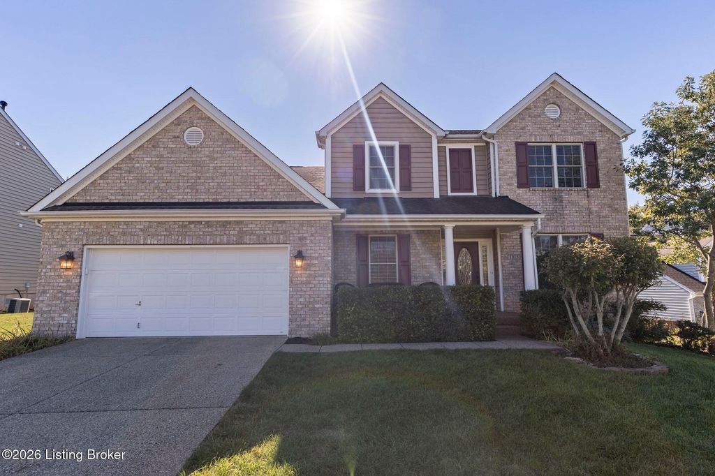 Photo of 1015 Fruitwood Ct, La Grange, KY 40031 (MLS # 1712520)