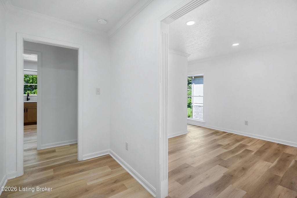 Photo of 6806 Switch Bark Ct, Louisville, KY 40228 (MLS # 1719696)