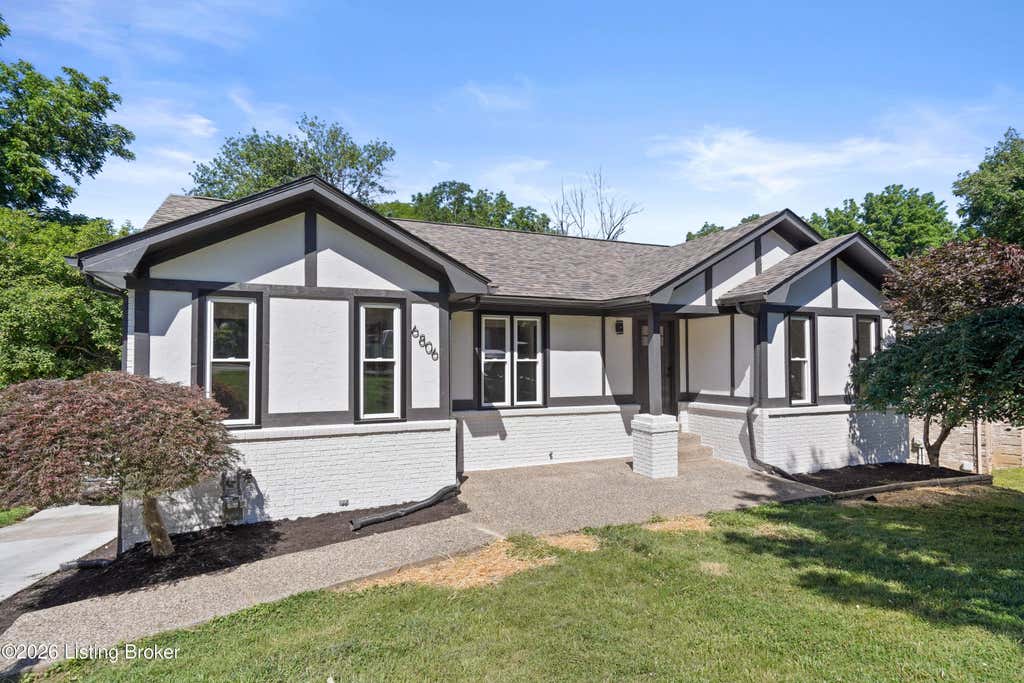 Photo of 6806 Switch Bark Ct, Louisville, KY 40228 (MLS # 1719696)