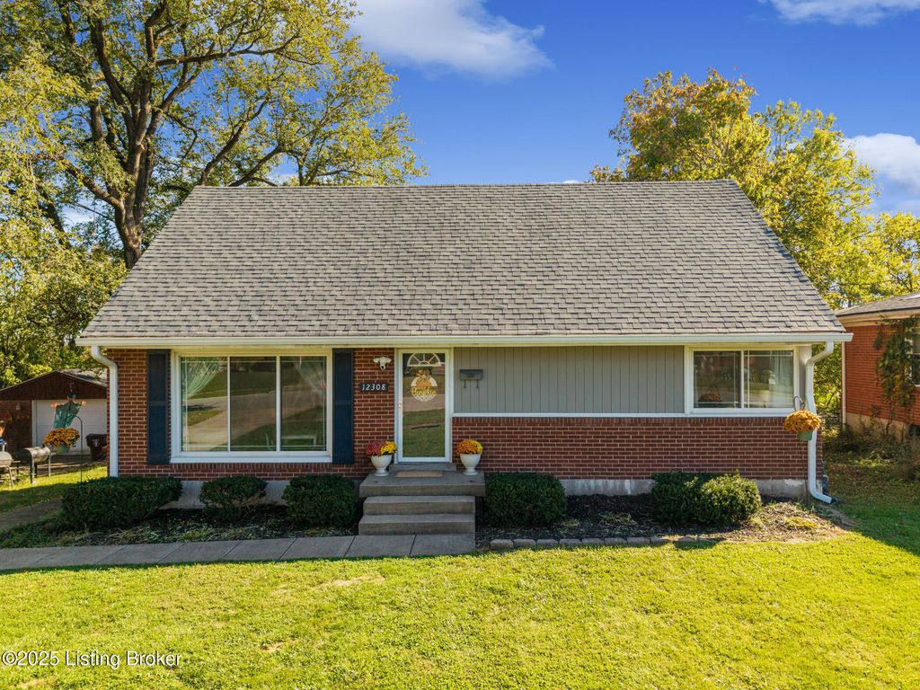 Photo of 12308 Hardwick Rd, Louisville, KY 40243 (MLS # 1700704)