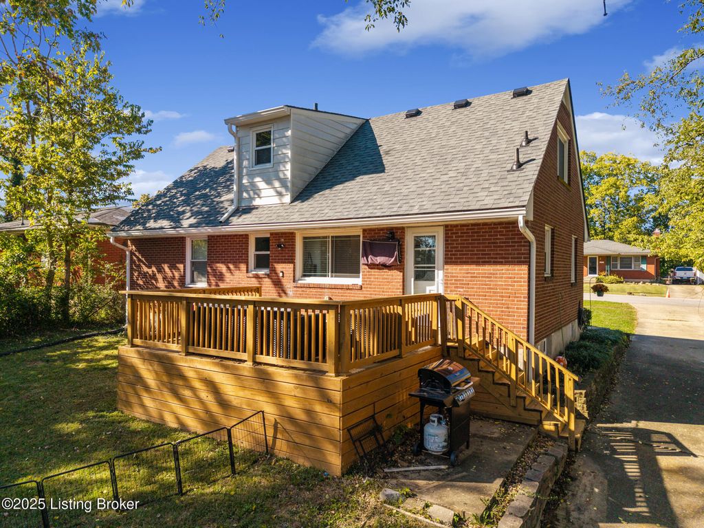 Photo of 12308 Hardwick Rd, Louisville, KY 40243 (MLS # 1700704)