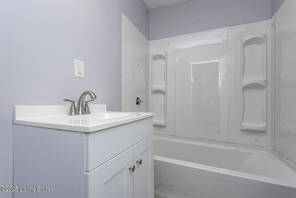 2206 Griffiths Ave, Louisville, Kentucky image 14