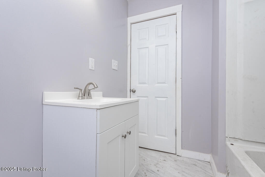 2206 Griffiths Ave, Louisville, Kentucky image 12