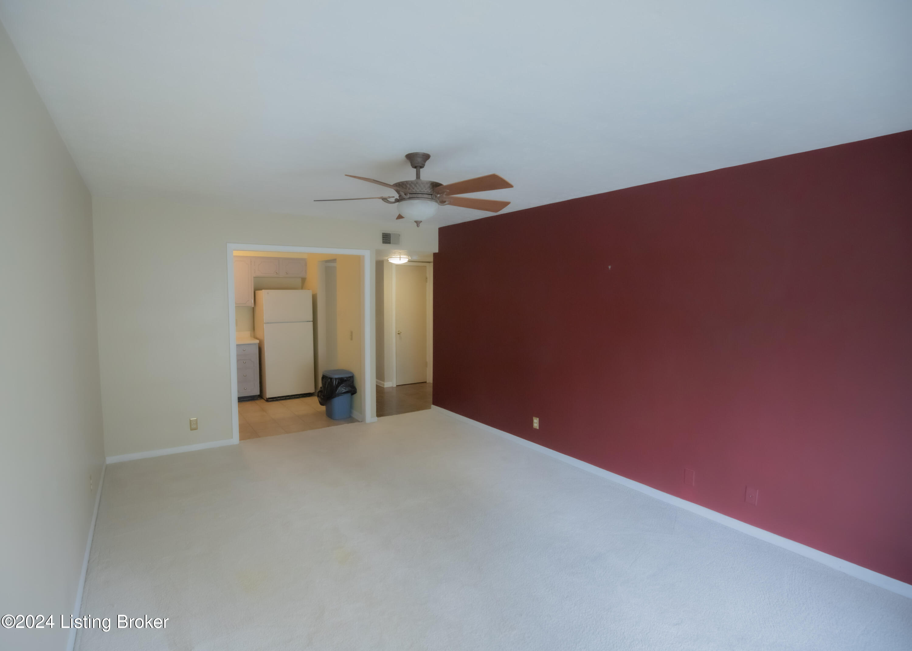 1935 Gardiner Ln #C39, Louisville, Kentucky image 4