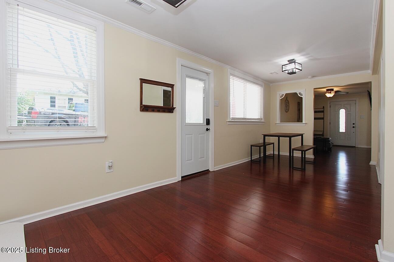 9496 Us-150, Greenville, Pennsylvania image 10