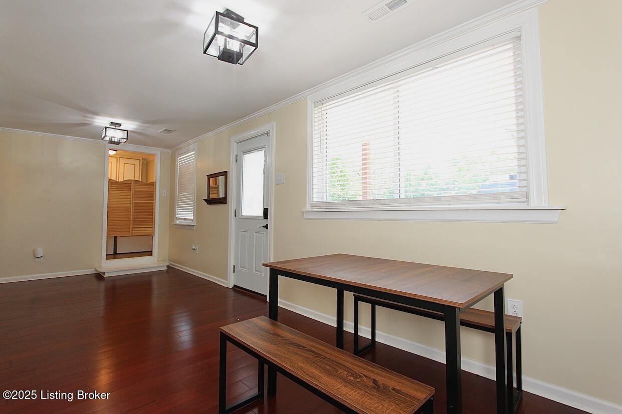 9496 Us-150, Greenville, Pennsylvania image 11