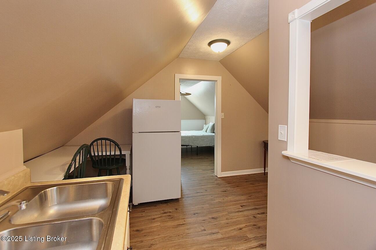 9496 Us-150, Greenville, Pennsylvania image 43