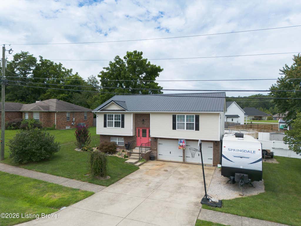 Photo of 603 Princeton Dr, Elizabethtown, KY 42701 (MLS # 1724549)