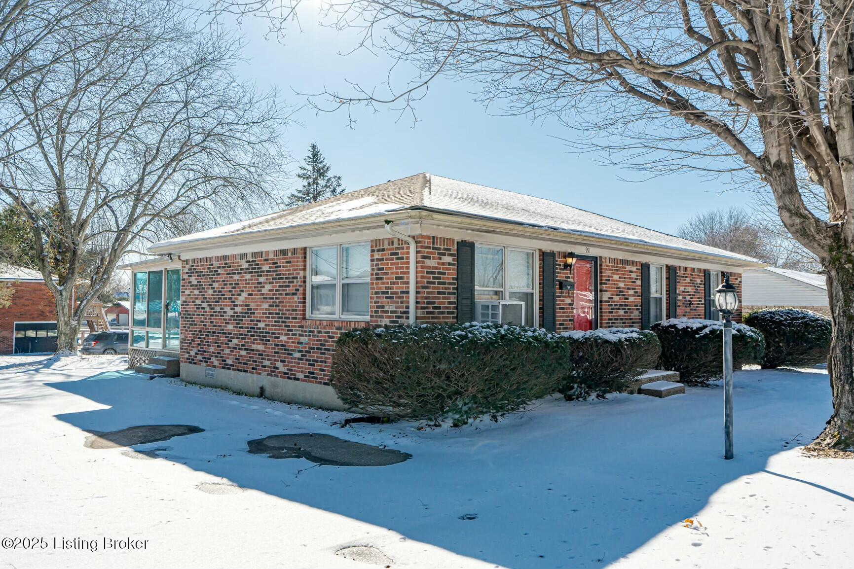 991 Guist Creek Dr, Shelbyville, Kentucky image 2