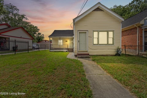 Photo of 1516 S 31st St, Louisville, KY 40211 (MLS # 1726183)