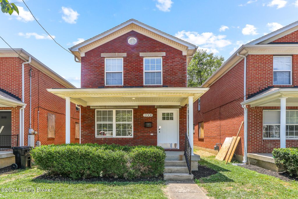 Photo of 2008 W Market St, Louisville, KY 40203 (MLS # 1708848)