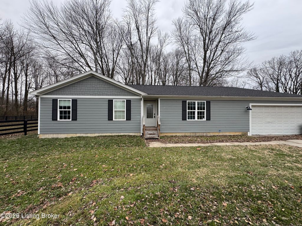 Photo of 5466 R Bruce Ave, Louisville, KY 40214 (MLS # 1709692)