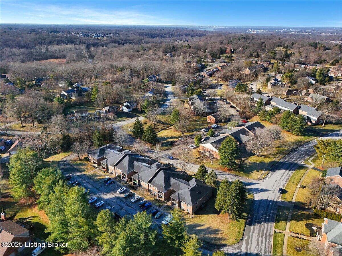 6717 Gunston Ln #A, Prospect, Kentucky image 48