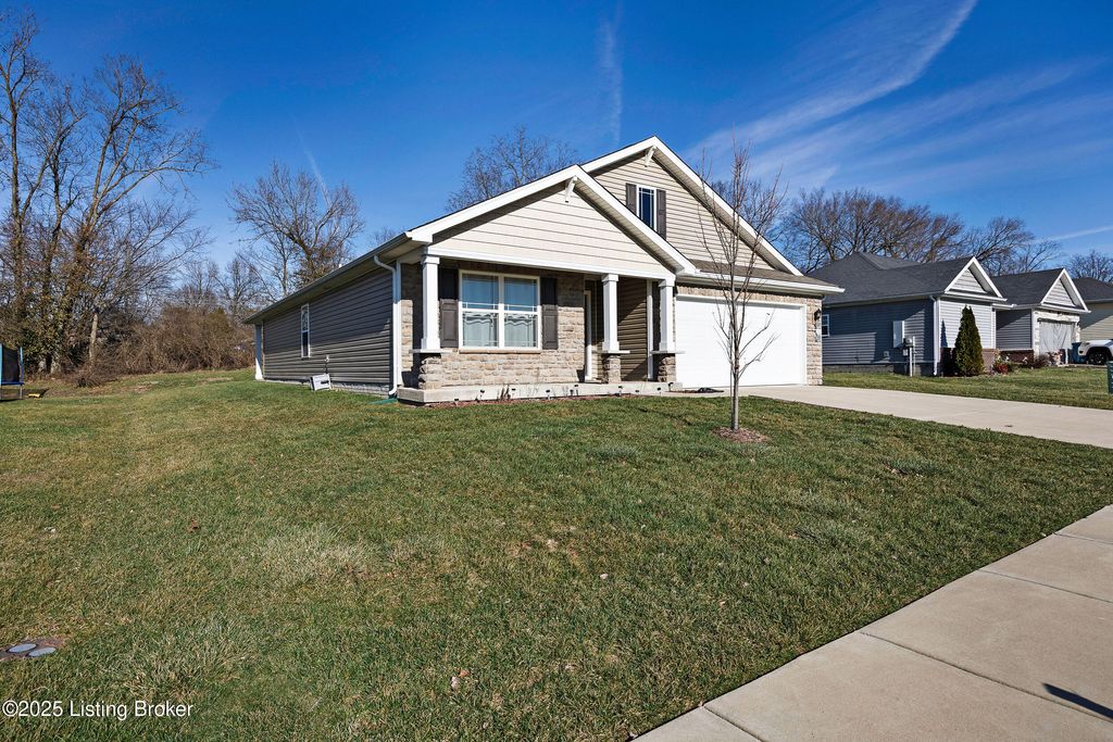 Photo of 134 Apple Tree Way, Shelbyville, KY 40065 (MLS # 1705945)