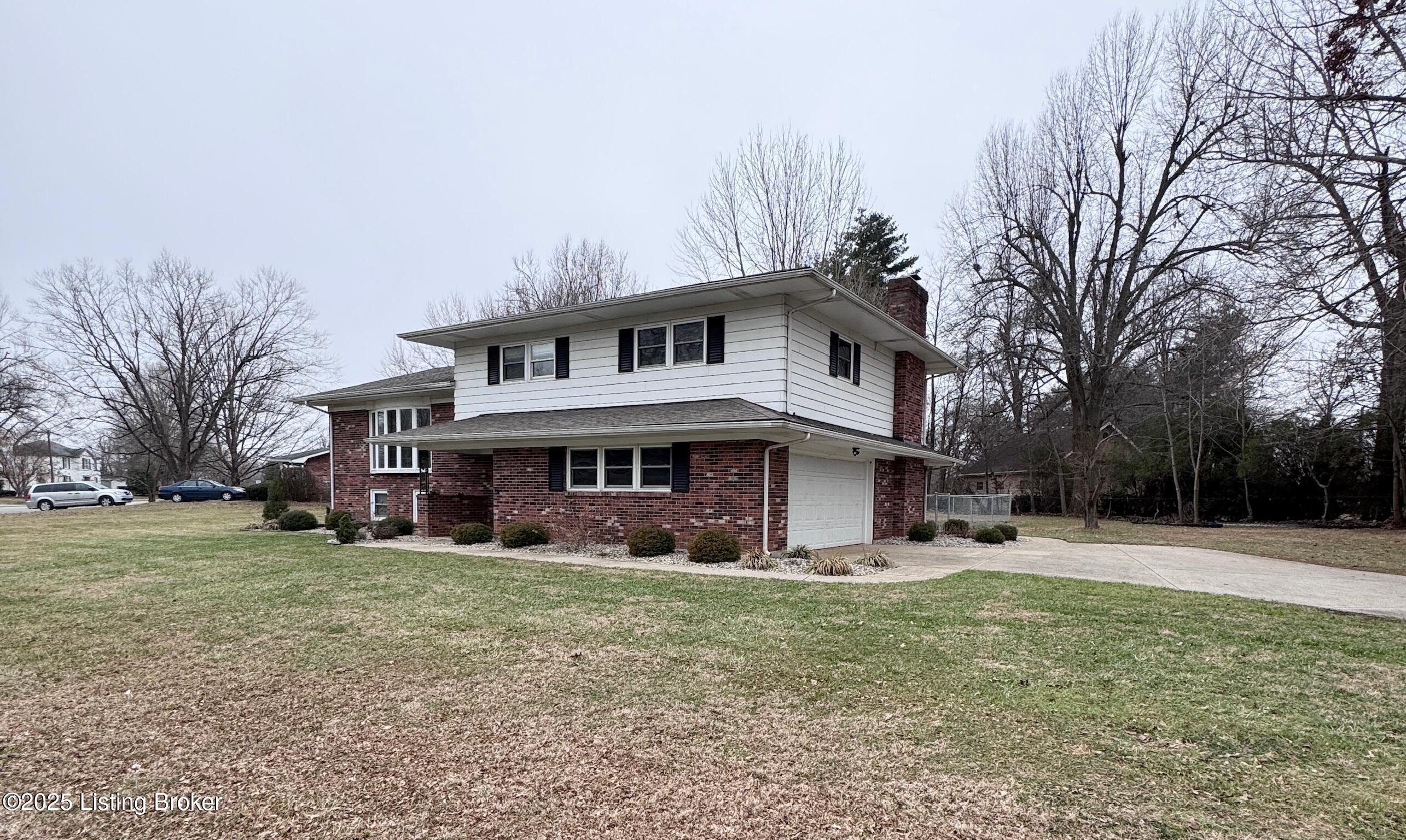 590 Charlemagne Blvd, Elizabethtown, Kentucky image 2