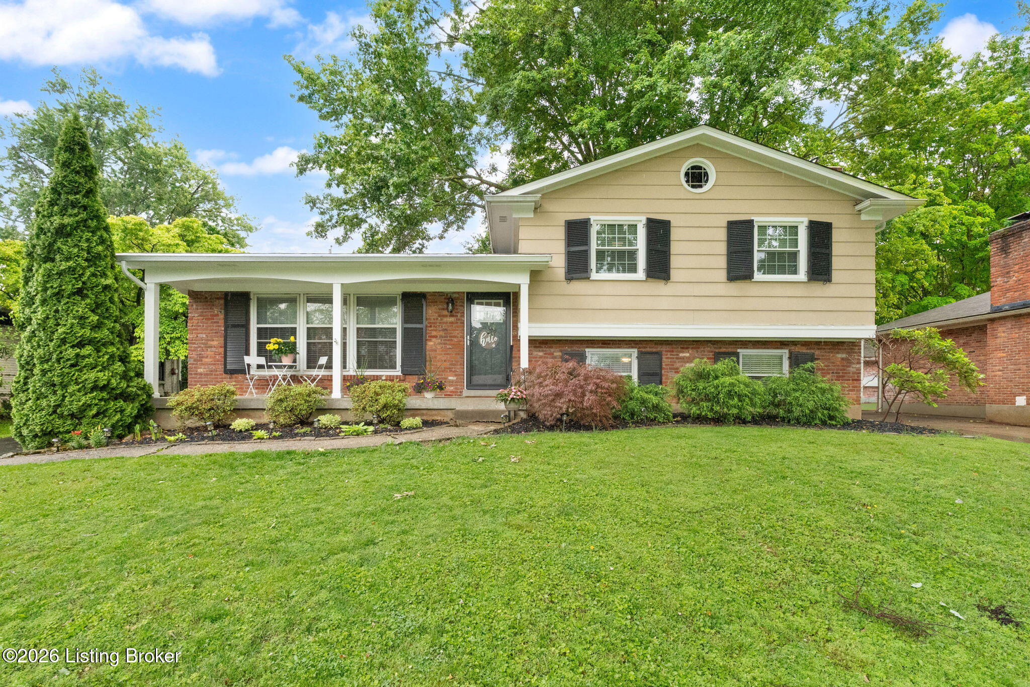 Photo 1 of 44 — 9806 Grenfell Way, Louisville, KY 40242