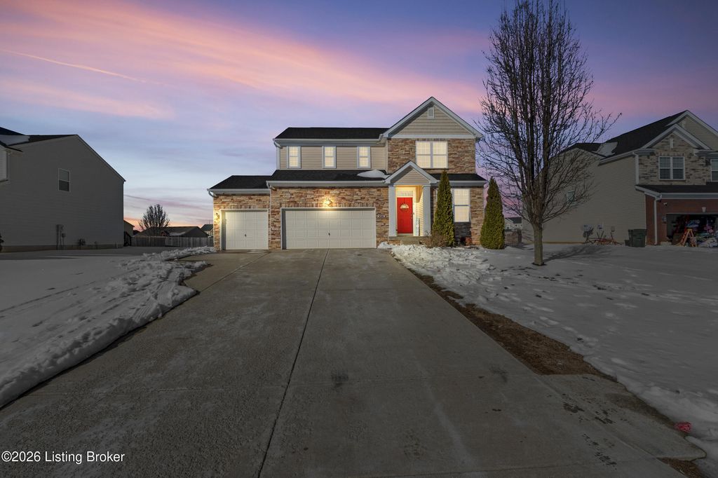 Photo of 234 Golden Wing Rd, Mt Washington, KY 40047 (MLS # 1708762)