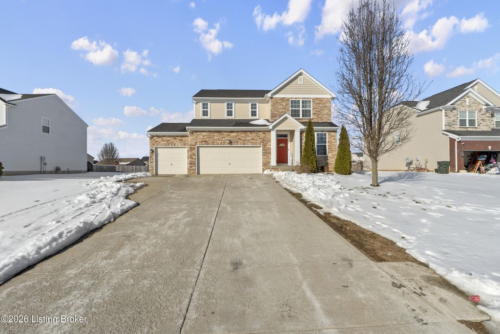 Photo of 234 Golden Wing Rd, Mt Washington, KY 40047 (MLS # 1708762)