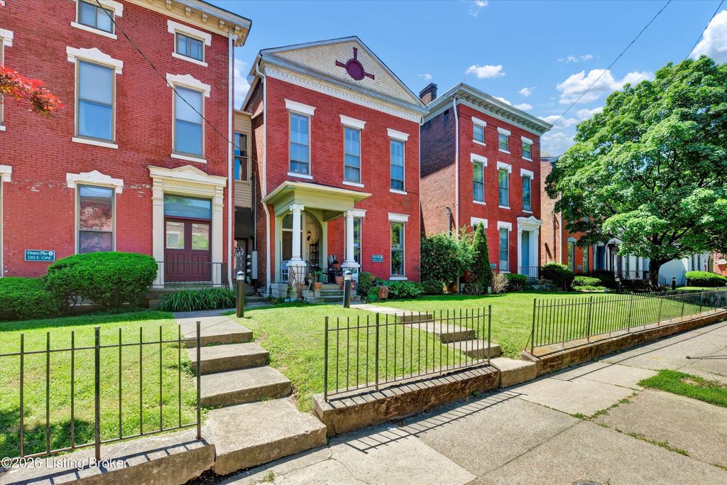 Photo of 128 E Oak St #APT 2, Louisville, KY 40203 (MLS # 1716741)