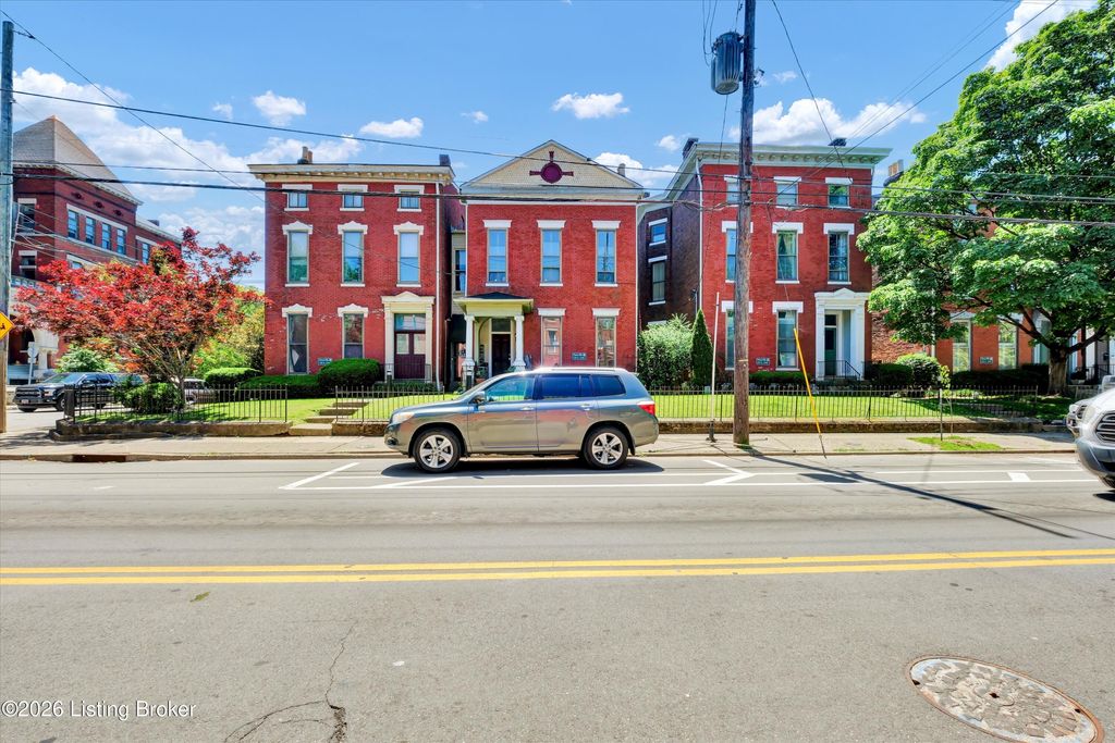 Photo of 128 E Oak St #APT 2, Louisville, KY 40203 (MLS # 1716741)