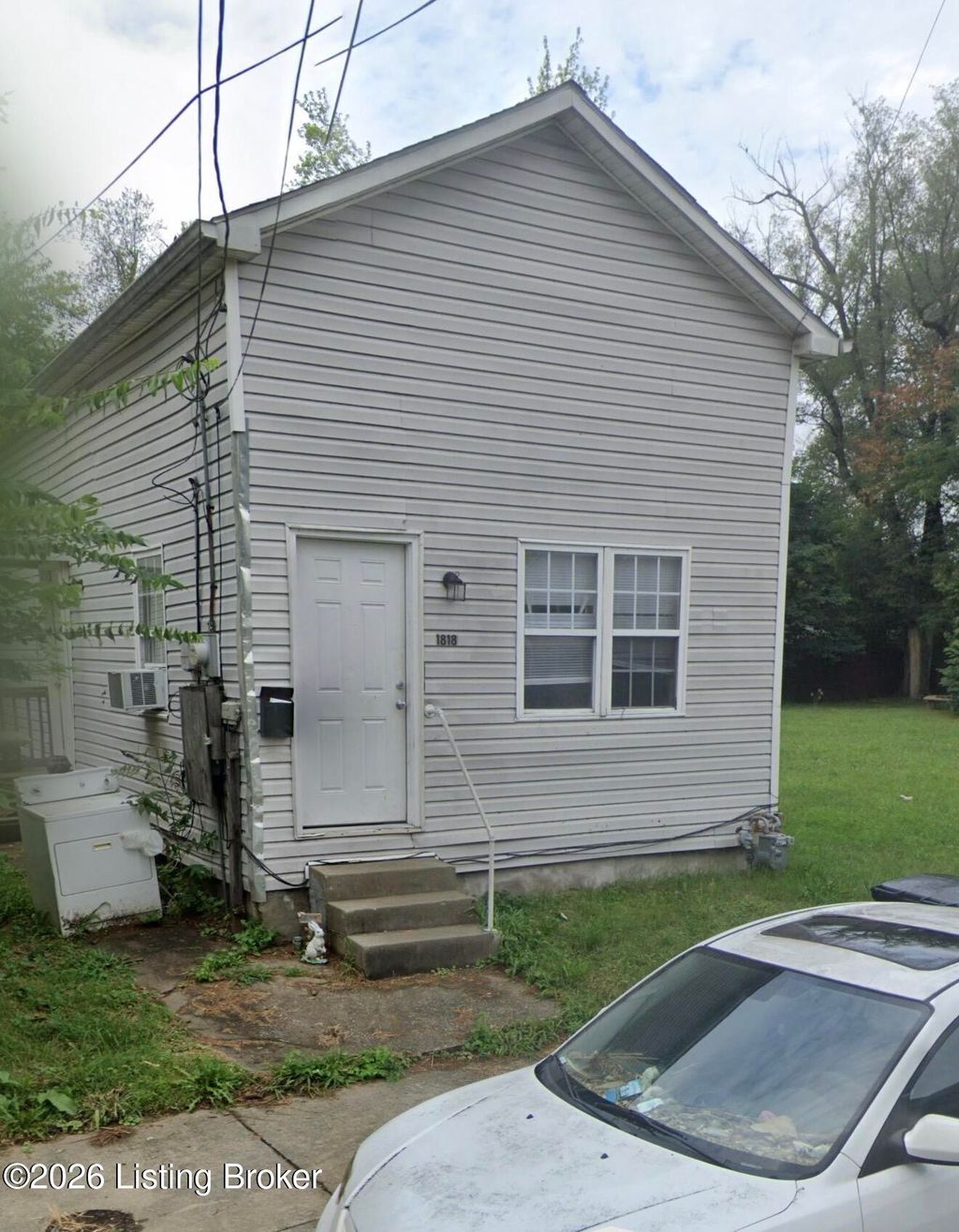 Photo of 1818 Baird St, Louisville, KY 40203 (MLS # 1711015)