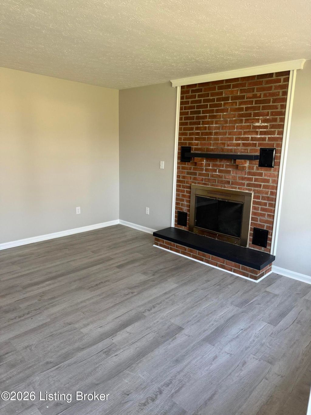 Photo of 723 Overdale Dr, Louisville, KY 40229 (MLS # 1710783)