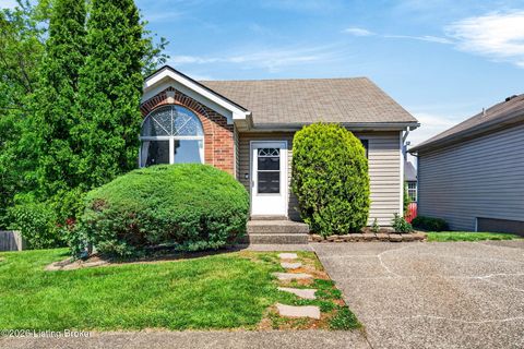 Photo of 12501 Kiawah Ct, Louisville, KY 40245 (MLS # 1713618)