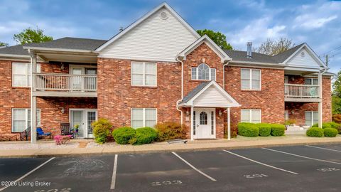 Photo of 1101 Powerhouse Ln #201, Lyndon, KY 40242 (MLS # 1714702)