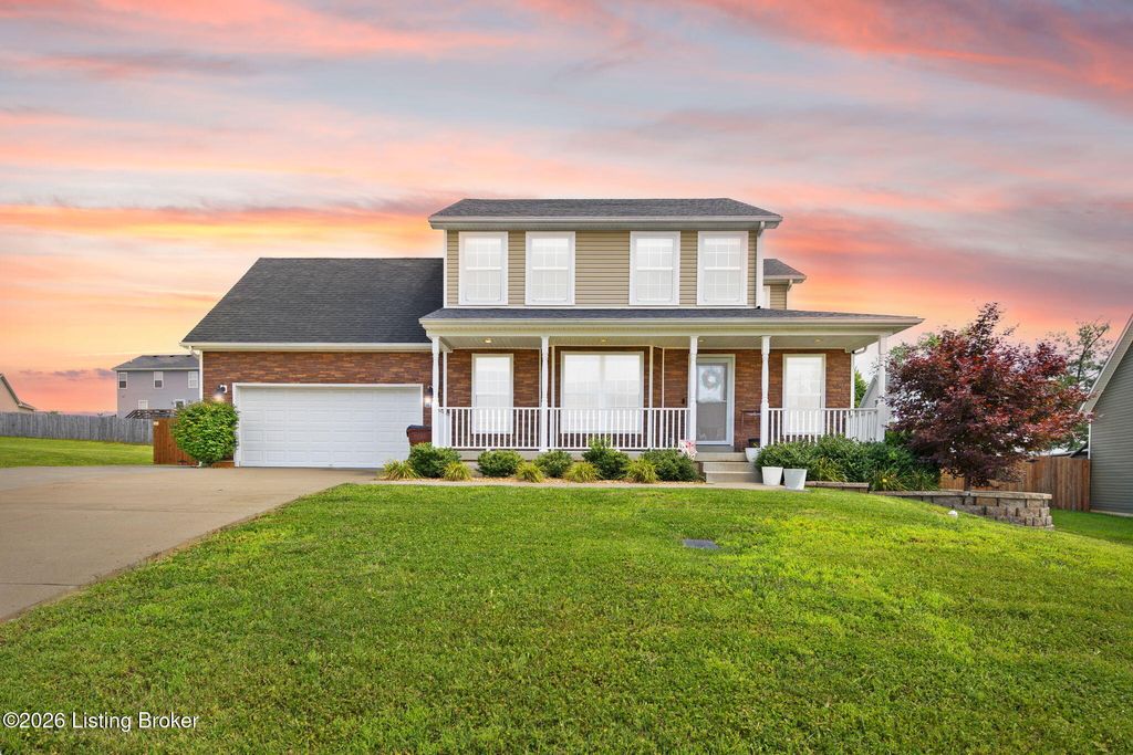 Photo of 213 Butterfield Dr, Elizabethtown, KY 42701 (MLS # 1722516)