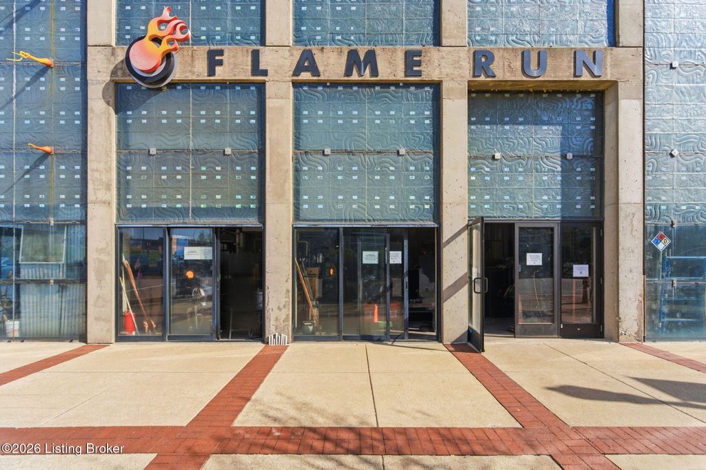 Photo of 815 W Market St #708, Louisville, KY 40202 (MLS # 1713235)