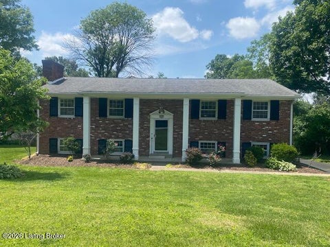 Homes For Sale - 832 Dorsey Ln<br/> Louisville, KY 40223