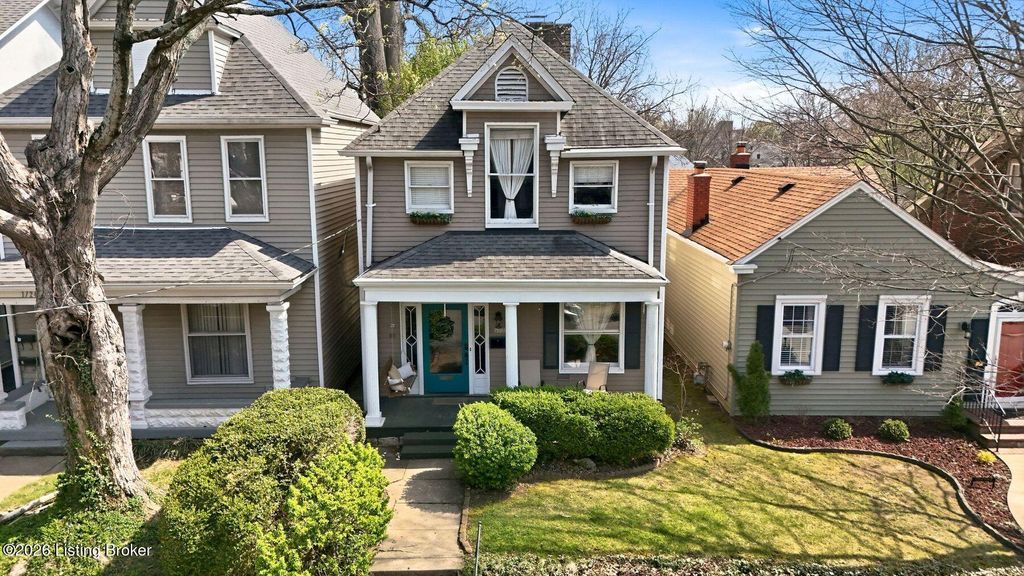 Photo of 1722 Edenside Ave, Louisville, KY 40204 (MLS # 1714240)