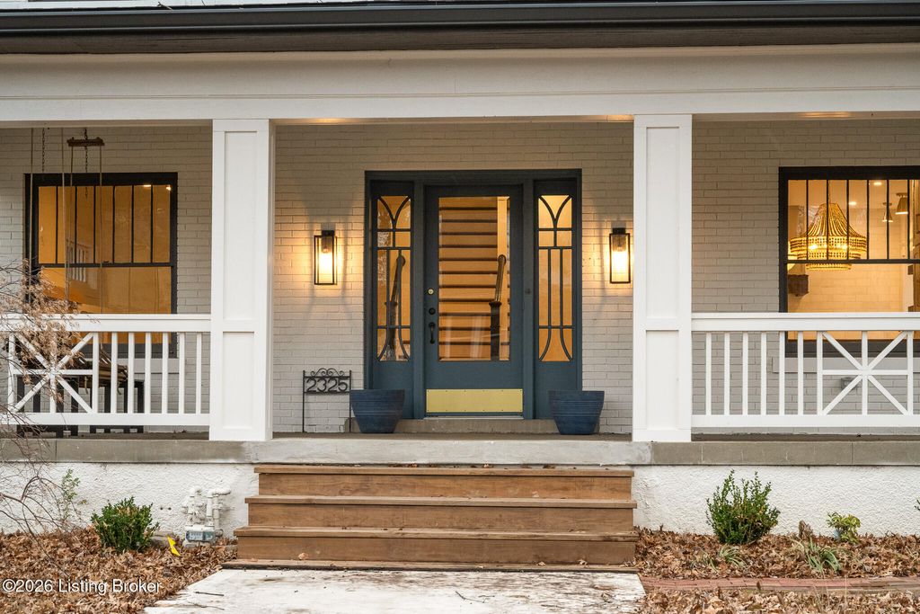 Photo of 2325 Carolina Ave, Louisville, KY 40205 (MLS # 1707188)