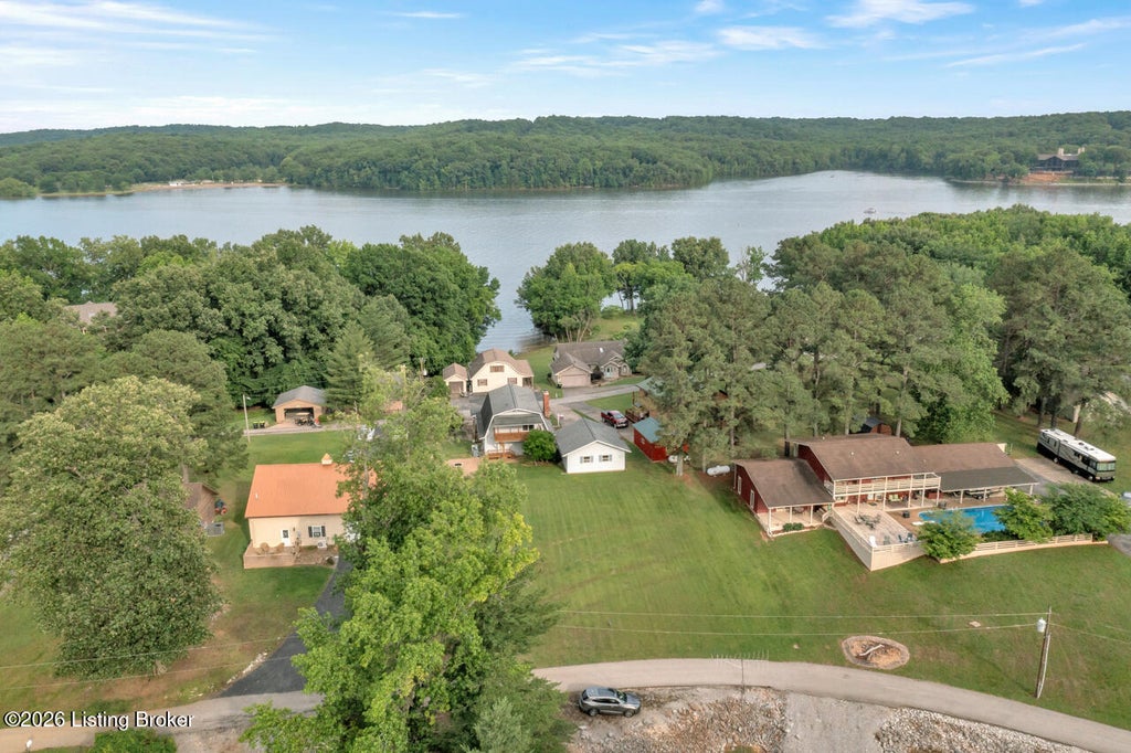 Photo of 1378 Cunningham Ln, Cadiz, KY 42211 (MLS # 1724205)