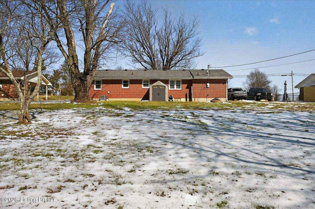 Photo of 165 Miller Pike, Lebanon, KY 40033 (MLS # 1708818)